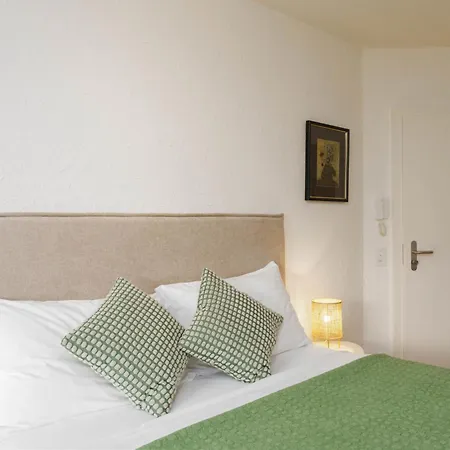 Double Modern-6 By Interhome Апартаменты